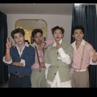 Iu Hẻm 4 + 1