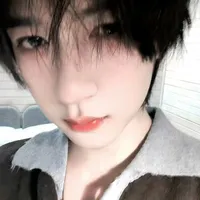 Hạ Tuấn Lâm- cậu