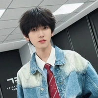 Tả Kỳ Hàm_cậu