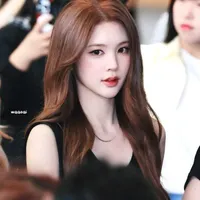 Roh Yuna (chị)
