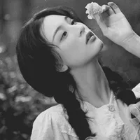 Con Lụa