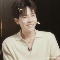 Q.Hùng