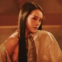 Mai Quỳnh ( lúc trước)