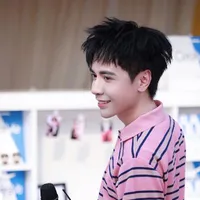Lê Quang Hùng.