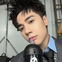 Quang Hùng
