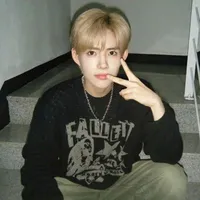 Phan Nhật Đức Hoàng[Dillan Hoàng Phan]