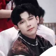 Nguyễn Hữu Sơn ( Swan Nguyễn )