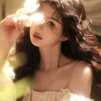 Trần Ngọc Huyền Trang - Bông