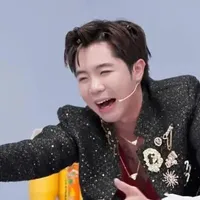 Tác giả 🐰(Chòn)