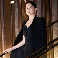 Lâm Uyển Nhi_mẹ hắn