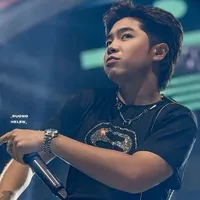 Nguyễn Xuân Bách(T/cách nhút nhát)