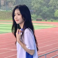 Kỷ Ninh_ngày nhỏ