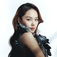 Lê Ngọc Minh Hằng (chị )