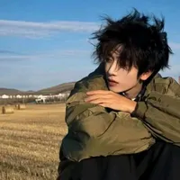 Quốc Ma Kết/Capricorn @Laycon