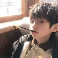 Lạc Diệp_lúc nhỏ