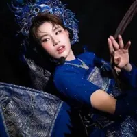 Nguyễn Diệu Huyền - Pháo