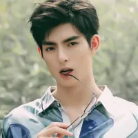 Vương Hạo Hiên(Em trai Nhất Bác)