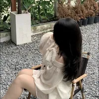 Mai Tuyết(mẹ anh)