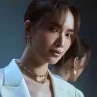 Ái Phương-ba cô