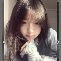THÙY LINH