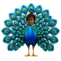 Cẩn thận sau lưng kìa bé iu~