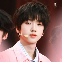 Nhiếp Vĩ Thần