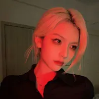 Diệp Thư Kỳ - Chị