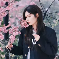 Vương Dịch _ cô