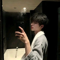 Giang Dịch Thần_ top