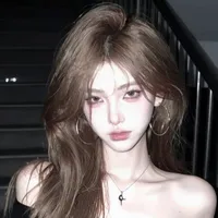 Tạ Băng Di_nu8