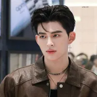 Pond ( Stylist )