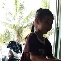Ngân ( bạn t/g )