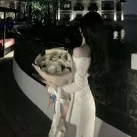mẹ cô