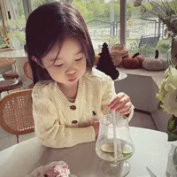 Tống Tri Hạ [lúc nhỏ]