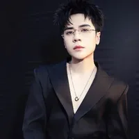 Quang Hùng