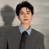 Quang Hùng Master