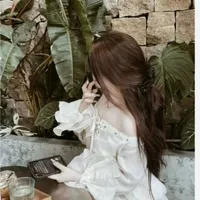 Nguyễn Quỳnh Chi - mẹ anh