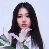 Lee Dain [ Cô ]