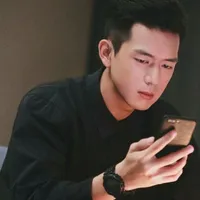 Hàn Thương Ngôn/Gun