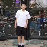 Pond(10 tuổi)