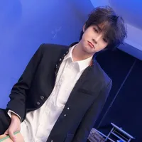Vương Lỗ Kiệt-Gã
