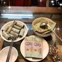 2 anh công