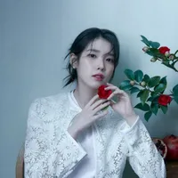 Lee Ji-eun (IU)