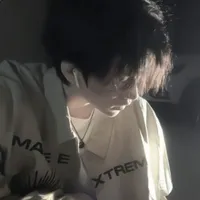 Vỗ Nhị Hy ( Hắn )