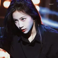 Viên Nhất Kỳ - cô