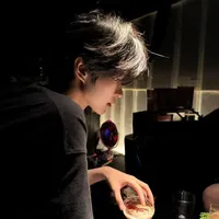 Ân Sư Tử [ 18 tuổi ]