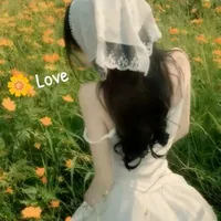Hoàng Thùy Linh mẹ na⁹