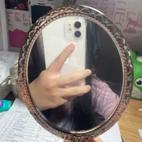 tg nề.