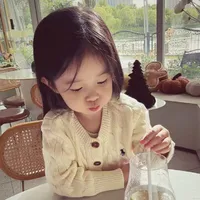 Nu9 lúc nhỏ