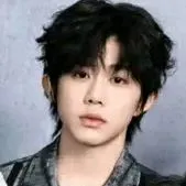 Trần Dịch Hằng - giúp việc 1